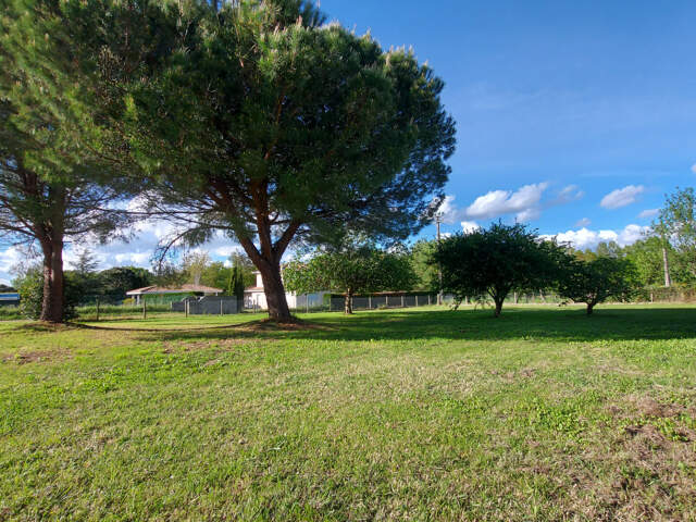 Montaigut-sur-Save - Terrain - 1580m² — photo du bien