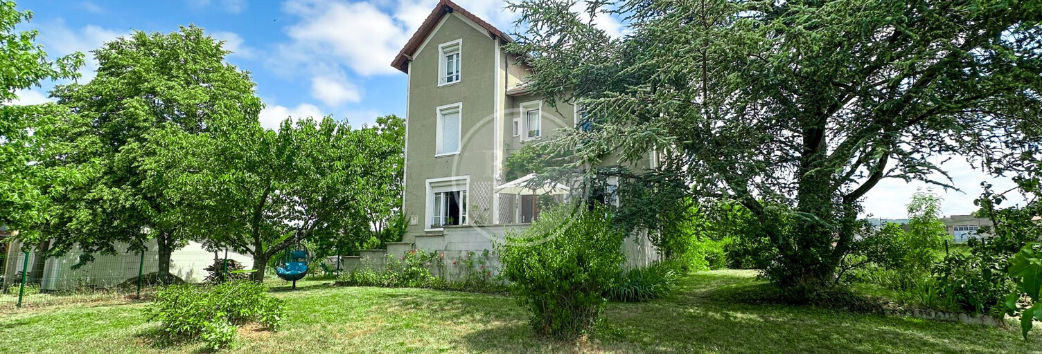 Maison 4 Pièces 121 m² à vendre à Saint-Symphorien-sur-Coise (69590)