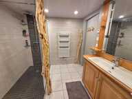 APPARTEMENT 5 PIECES 94.13 m2 GARAGE ET TERRAIN PRIVATIF  189000 EUROS — photo 4
