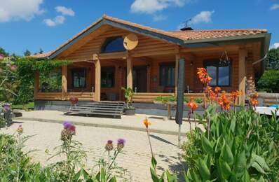 À vendre, proche de Trie-sur-Baïse (Gers) - Charmant chalet de plain-pied avec sauna, abris voitures, atelier, jardin paysager. Vue imprenable sur la campagne et les montagnes, à proximité de la ville — photo du bien