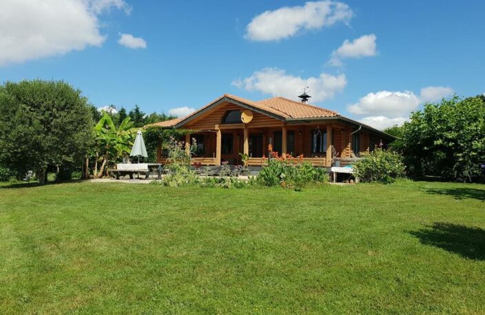 À vendre, proche de Trie-sur-Baïse (Gers) - Charmant chalet de plain-pied avec sauna, abris voitures, atelier, jardin paysager. Vue imprenable sur la campagne et les montagnes, à proximité de la ville — photo 4