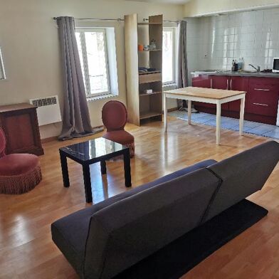 Appartement 3 pièces 1050 €