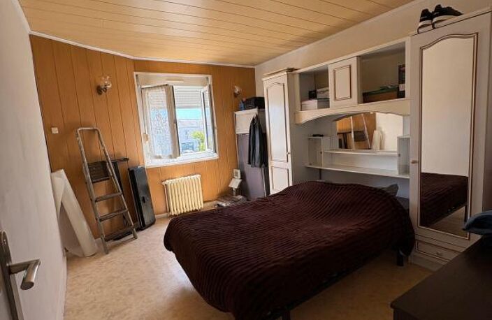 SAINT PABU Local commercial avec deux appartements — photo 3
