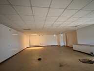 SAINT PABU Local commercial avec deux appartements — photo 4