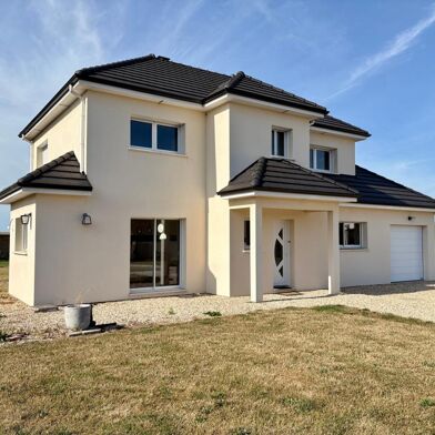 Maison 5 pièces 370000 €