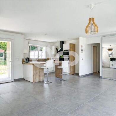 Maison 5 pièces 316014 €