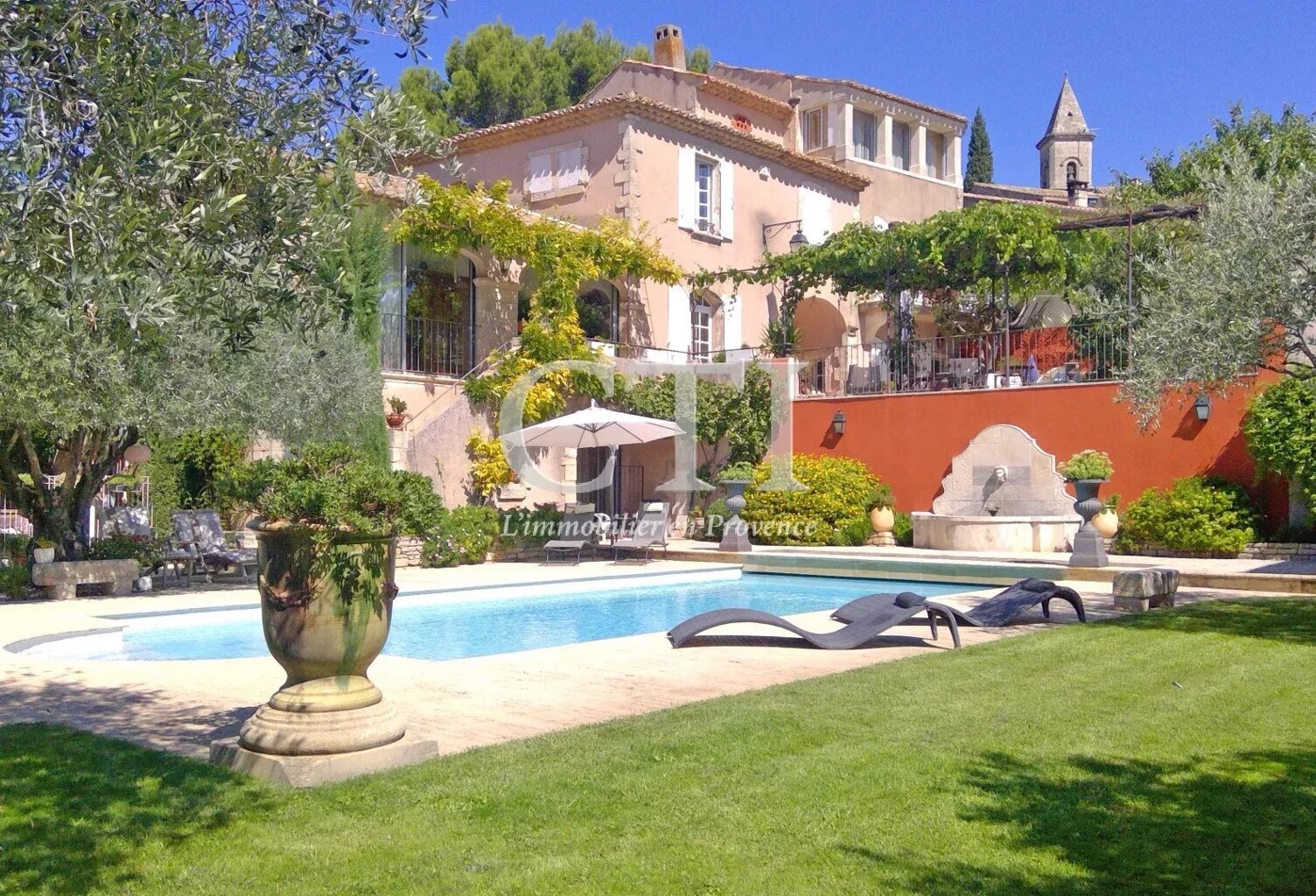 Propriété de caractère à vendre près de Vaison-la-Romaine – Vue — photo 1