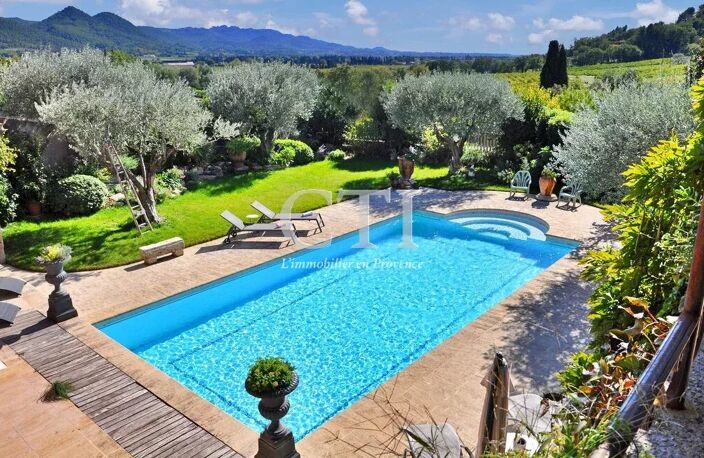 Propriété de caractère à vendre près de Vaison-la-Romaine – Vue — photo 2