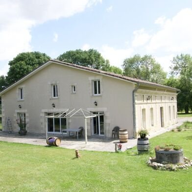 Maison 12 pièces 750000 €