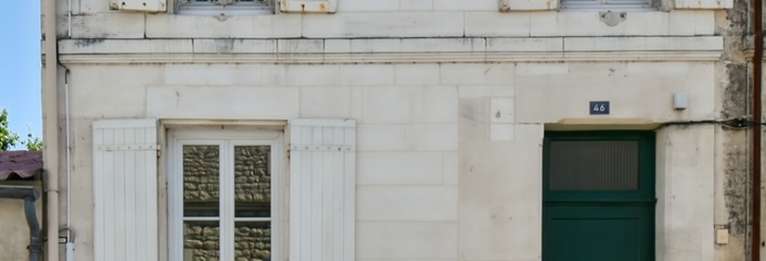 Maison 5 Pièces 104 m² à vendre à Saint-Jean-d'Angély (17400)