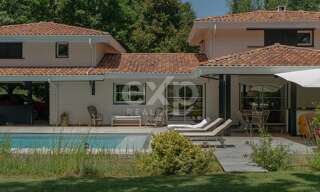 Maison 8 Pièces 220 m² à vendre à Salles (33770)