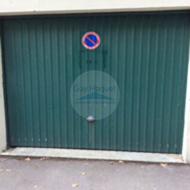 Garage  87 €