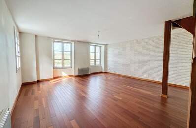 Appartement À Vendre — photo du bien