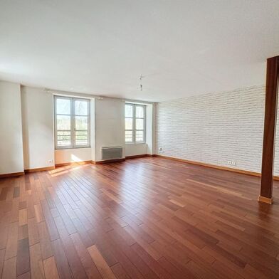 Appartement 4 pièces 304500 €