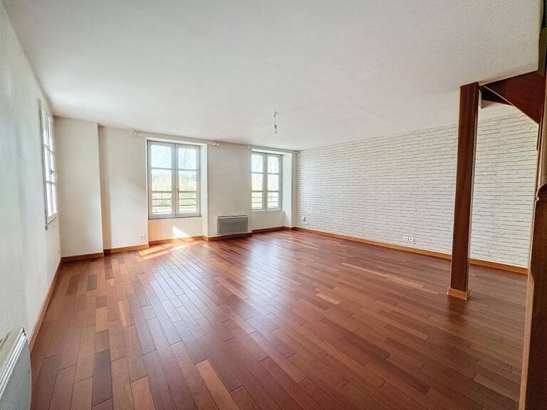 Appartement À Vendre — photo 1