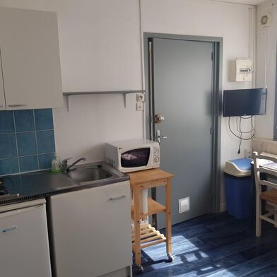 Appartement 1 pièces 360 €