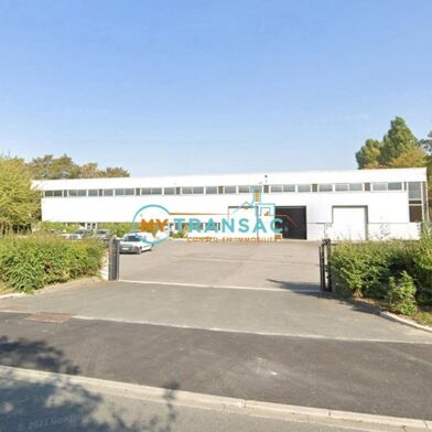 Local industriel  29998 €