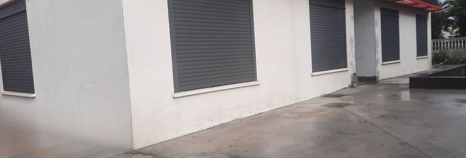 Commerce 1 Pièce 39 m² à louer à Saint-André (97440)