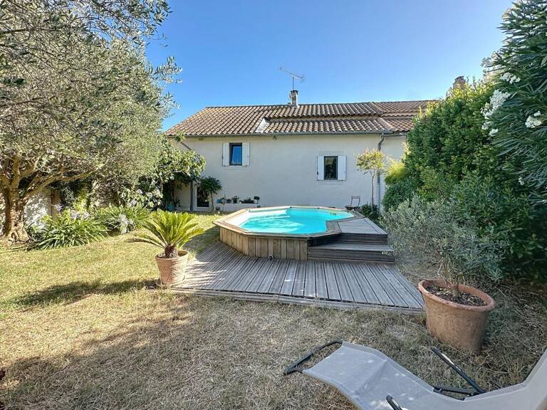 Maison de ville, Pujaut, 148 m², 5 pièces, Jardin clos — photo 1