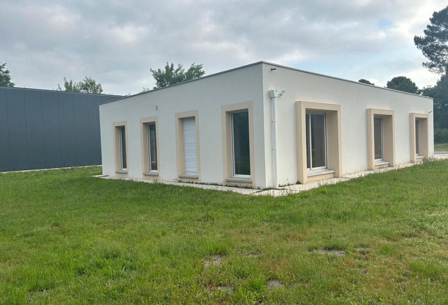 Bureau À Louer MIOS — photo 1