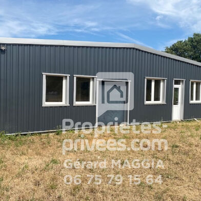 Commerce  383400 €