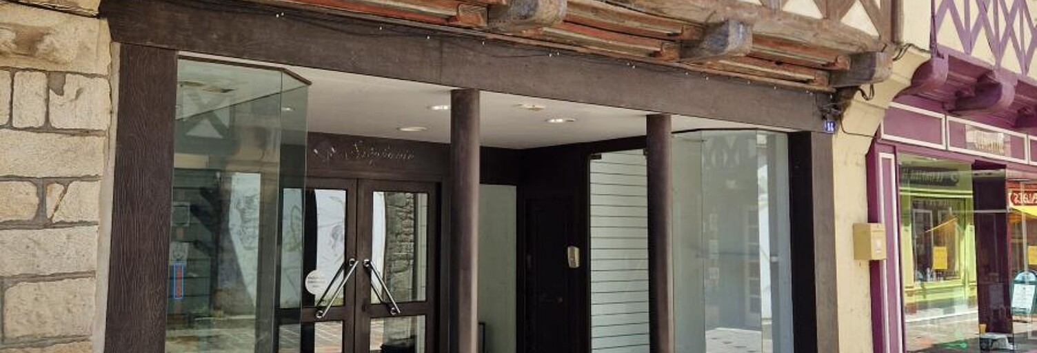 Commerce  60 m² à louer à Pontivy (56300)