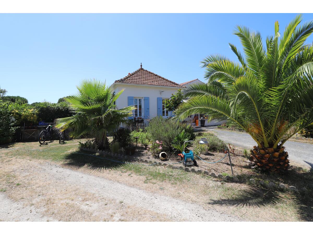 Villa / Maison  T13 à vendre Saint-Pierre-d'Oléron 17310