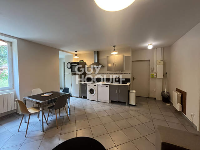 Appartement 3 pièces avec extérieur - Centre-ville de Bourgoin Jallieu à louer — photo du bien