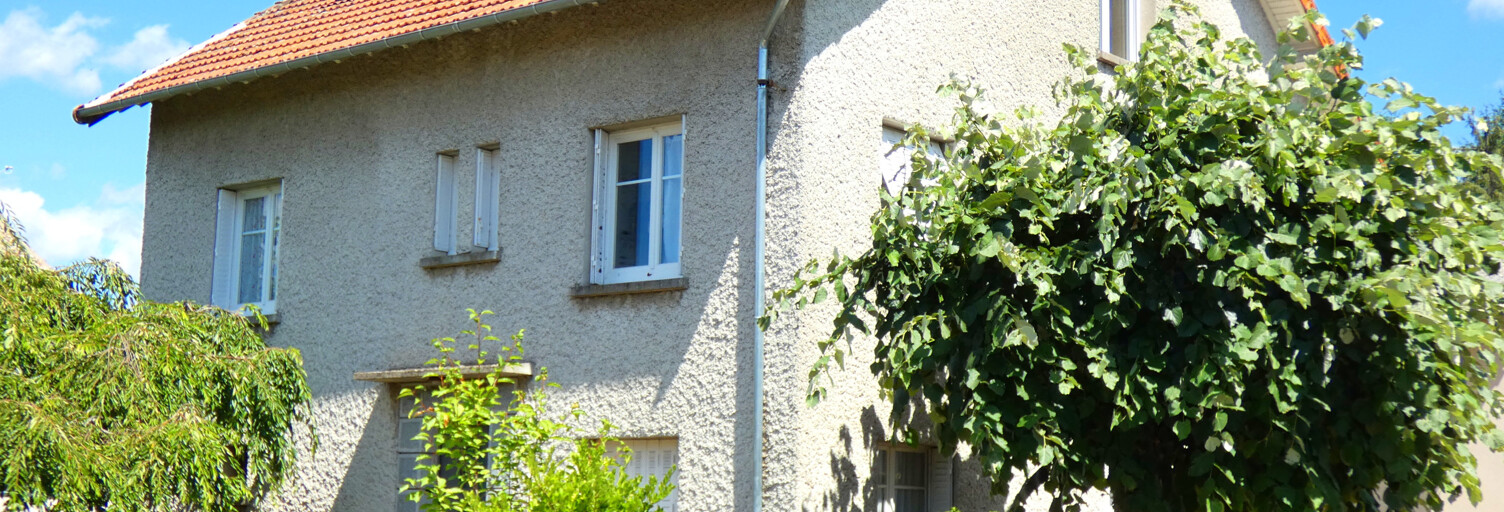 Maison 6 Pièces 150 m² à vendre à Le Rouget-Pers (15290)