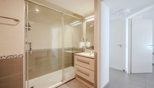 Appartement 3 pièces  à vendre Hyères 83400