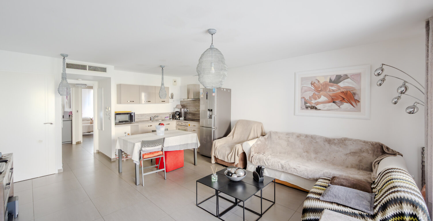 HYERES OLBIUS RIQUIER - APPARTEMENT T3 - TERRASSE - GARAGE - — photo 1