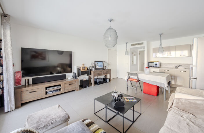 HYERES OLBIUS RIQUIER - APPARTEMENT T3 - TERRASSE - GARAGE - — photo 3
