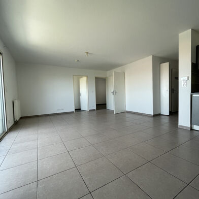 Appartement 3 pièces 180000 €