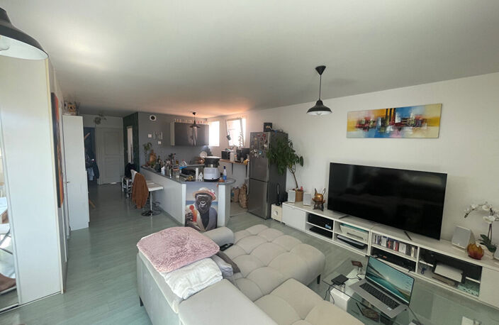 A VENDRE LA ROCHELLE TASDON APPARTEMENT 3 PIECES AVEC TERRASSE — photo 3