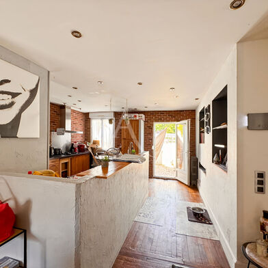 Appartement 6 pièces 280430 €