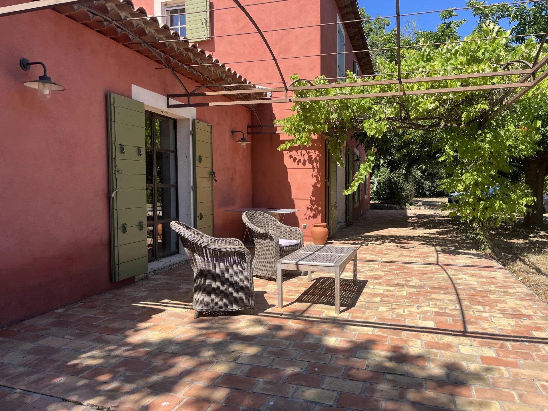 Villa / Maison 11 pièces  à vendre Cotignac 83570