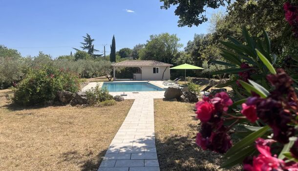 Villa / Maison 11 pièces  à vendre Cotignac 83570