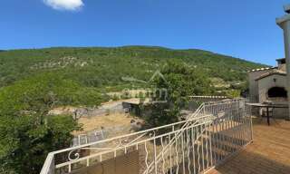 Maison 8 Pièces 161 m² à vendre à La Rochegiron (04150)