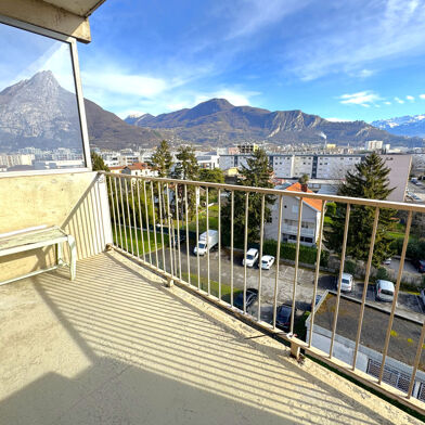 Appartement 5 pièces 180000 €