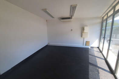 Commerce 2 pièces 660 €