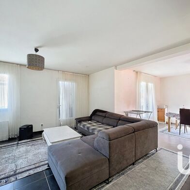 Appartement 4 pièces 211000 €