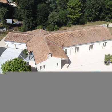 Maison 6 pièces 563750 €