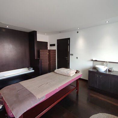 Commerce 6 pièces 95000 €