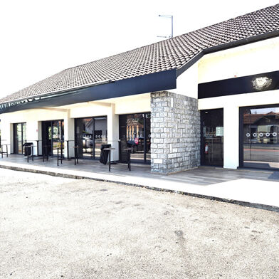 Commerce  325000 €