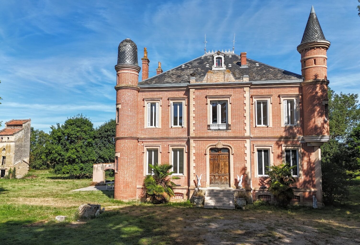 Manoir — photo 1