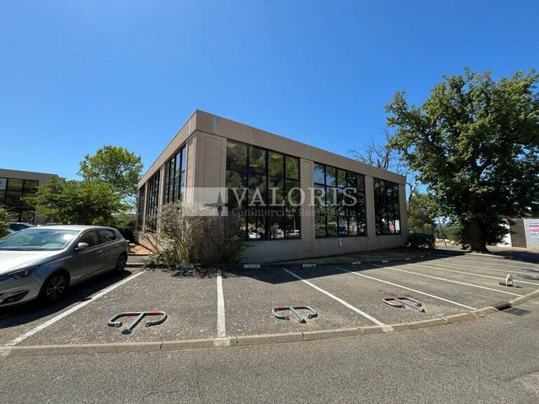 BUREAUX à LOUER — photo 1