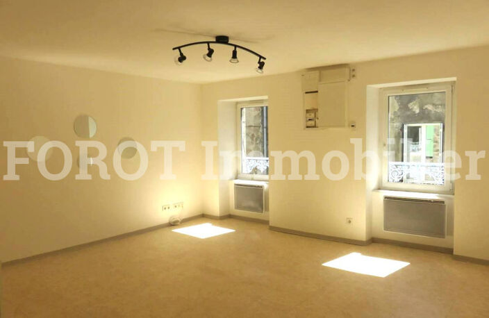 T3 — photo 3