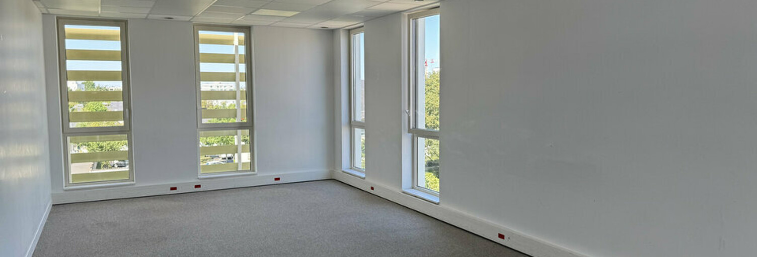 Bureau  235 m² à louer à Tours (37100)