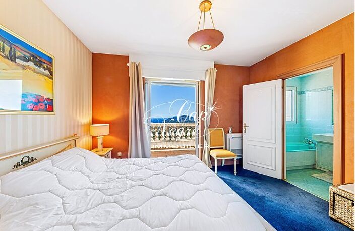 VILLA D'EXCEPTION DE 285M² VUE MER À VENDRE À MANDELIEU LA NAPOU — photo 5