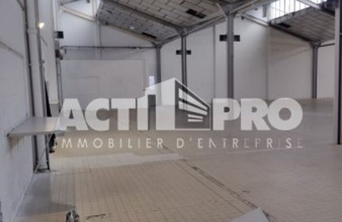 Entrepot à louer — photo 2